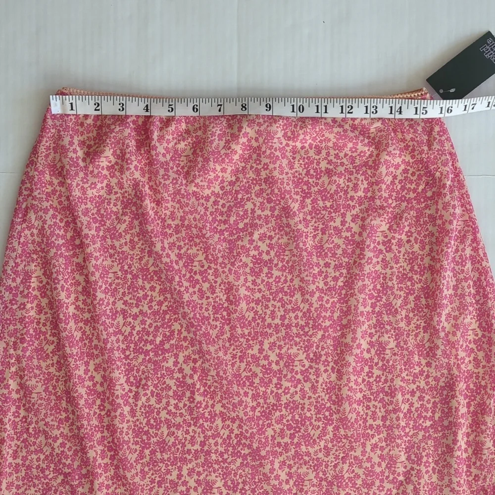 NWT Wild Fable Floral Ruffle Hem Midi Skirt LARGE Pink Dainty - Picture 12 of 14